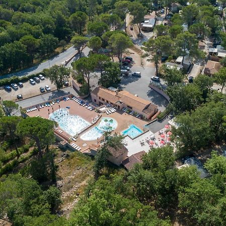 Готель Camping Lou Cantaire Фаєнс Екстер'єр фото